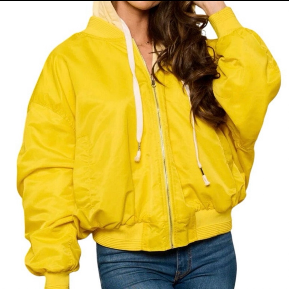 NWT Women’s Yellow Reversible Hooded Jacket